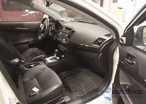 2013 Mitsubishi Lancer Ralliart z USA, uszkodzony, nr VIN JA32V6FV7DU018427